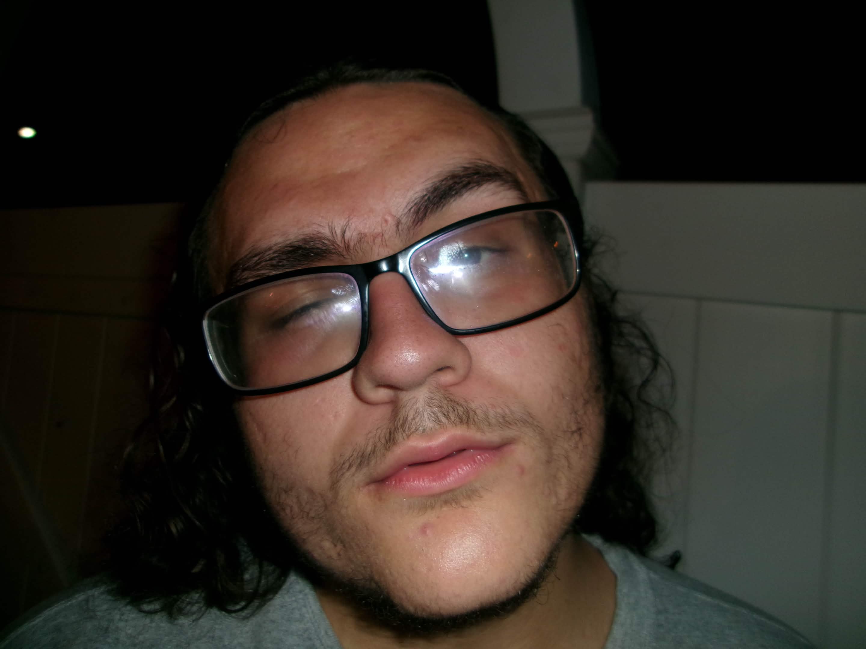 hey dont look at this look at the image